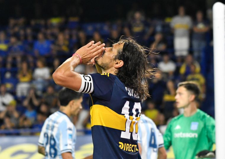 Cavani se resinti&oacute; nuevamente de su lumbalgia.