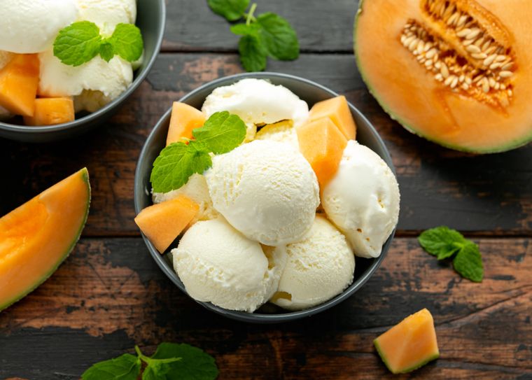Helado casero de melón: receta rápida con fruta natural.