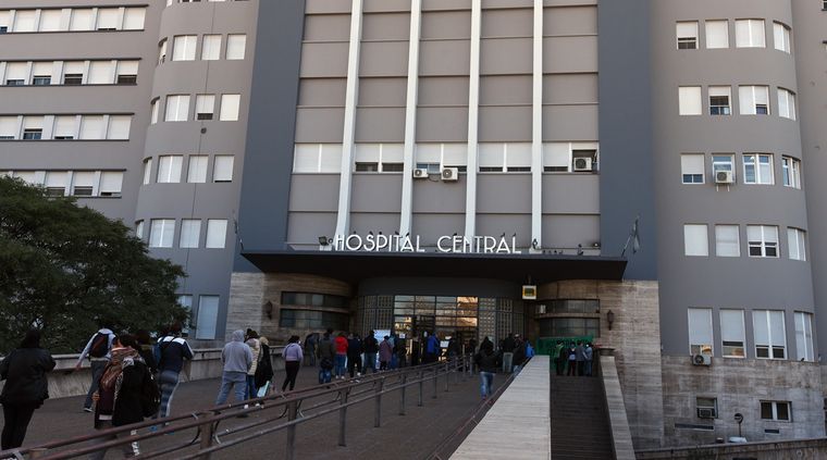 El Hospital Central de la provincia de Mendoza. Foto: ALF PONCE / MDZ