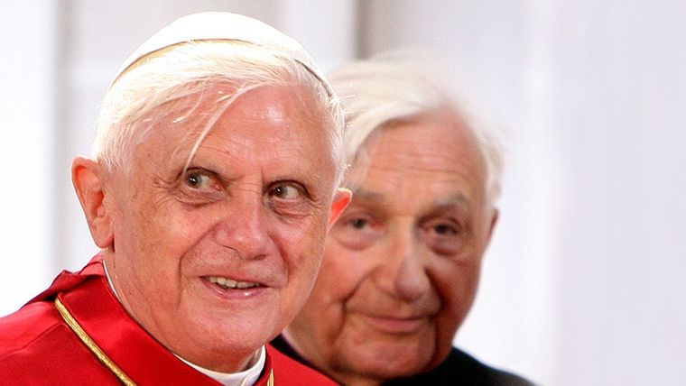 Benedicto XVI y su hermano.