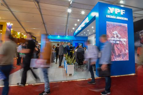 YPF lanzó Diesel 10 Minero especializado para minería. YPF lanzó Diesel 10 Minero especializado para minería.