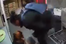 Lo captado por las cámaras dentro de la pizzería. Foto: captura de video. Lo captado por las cámaras dentro de la pizzería. Foto: captura de video.