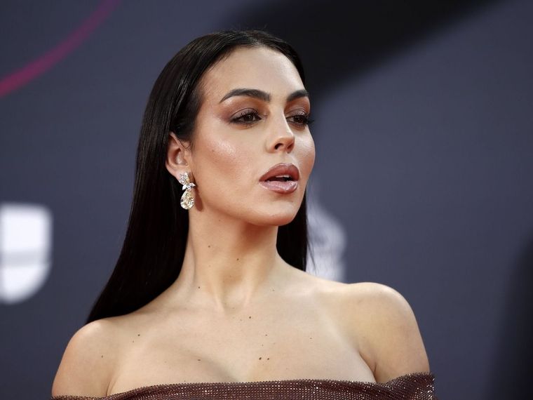 Georgina Rodríguez se muestra en París Foto: Archivo