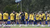 Hubo novedades en el entrenamiento de Boca tras la derrota ante Bayern Múnich. Hubo novedades en el entrenamiento de Boca tras la derrota ante Bayern Múnich.