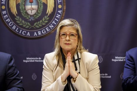 “Estoy en total desacuerdo con esa posición, se le hace daño a los argentinos, declaró Monteoliva. “Estoy en total desacuerdo con esa posición, se le hace daño a los argentinos, declaró Monteoliva.