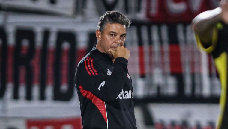 ¿Incrédulo? Marcelo Gallardo no lo tiene en cuenta por su mal 2025 y la dirigencia de River rechazó una oferta millonaria por la mitad de su pase.