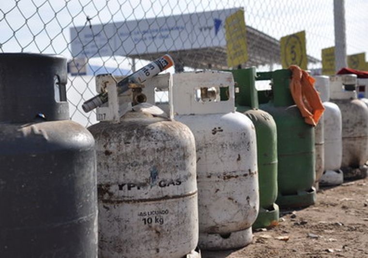 En la provincia, son necesarias 6500 garrafas diarias. Foto: Pachy Reynoso/MDZ