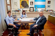 Cristina Fernández de Kirchner junto a Wado de Pedro y Juan Manzur. Foto: Prensa CFK Cristina Fernández de Kirchner junto a Wado de Pedro y Juan Manzur. Foto: Prensa CFK