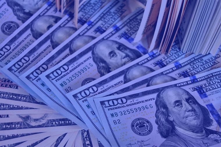 El precio del dólar blue preocupa a pesar de la baja. Foto: Pixabay