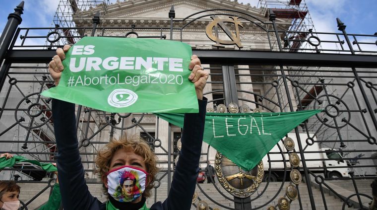 Preocupación en movimientos feministas y colectivos de mujeres por el cambio conceptual propuesto en la ley ómnibus Foto: Télam