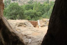 La cueva donde fue encontrado el niño Skhūl I, en el Monte Carmelo, Israel.