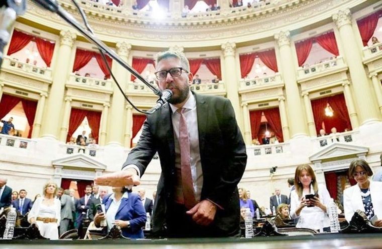 Hernán Pérez Araujo en el Congreso.