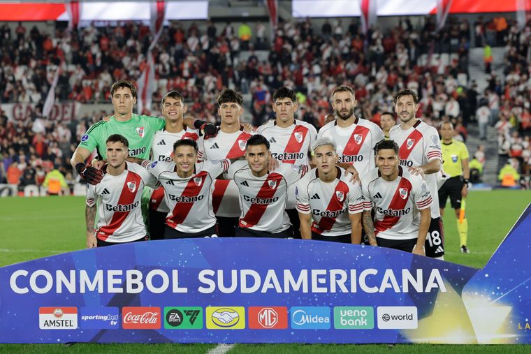 River puede jugar los cuartos de final del Apertura en el Monumental, si le gana a Atl&eacute;tico Tucum&aacute;n.