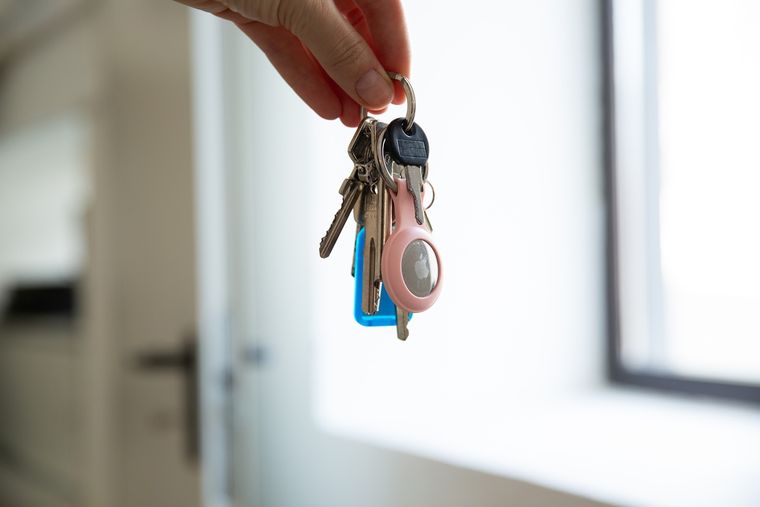 La tecnología Bluetooth combinada con sensores direccionales optimiza el rastreo de pertenencias cotidianas. La tecnología Bluetooth combinada con sensores direccionales optimiza el rastreo de pertenencias cotidianas.