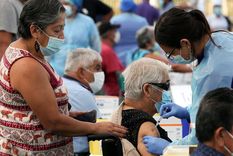 Coronavirus en Chile: qué hay un nuevo gran confinamiento pese al éxito de la campaña de vacunación chilena