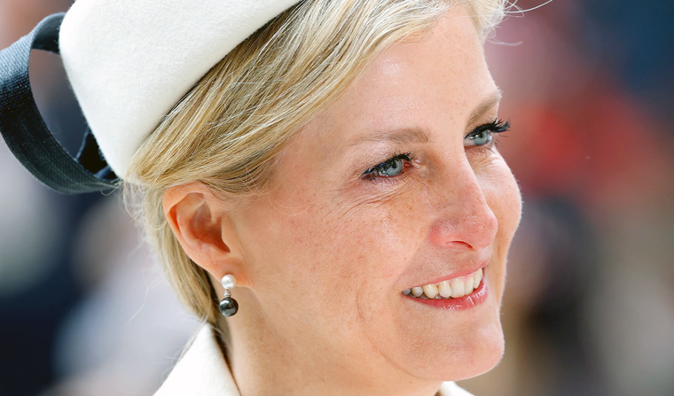 Sofía de Edimburgo es dueña de un estilo único y sofisticado. Foto: Vanity Fair.