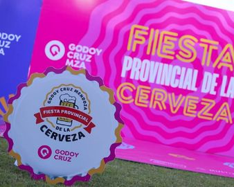 La fiesta fue reprogramada por mal tiempo. 