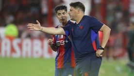 Damián Ayude, entrenador de San Lorenzo, dio la cara después de la dolorosa derrota de su equipo en el Ducó. Damián Ayude, entrenador de San Lorenzo, dio la cara después de la dolorosa derrota de su equipo en el Ducó.