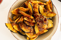 Esta receta tiene su origen en la cocina tradicional andaluza. Esta receta tiene su origen en la cocina tradicional andaluza.