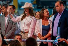 La vicepresidenta estuvo presente en la segunda noche del Festival de Jesús María. Foto: El Doce La vicepresidenta estuvo presente en la segunda noche del Festival de Jesús María. Foto: El Doce