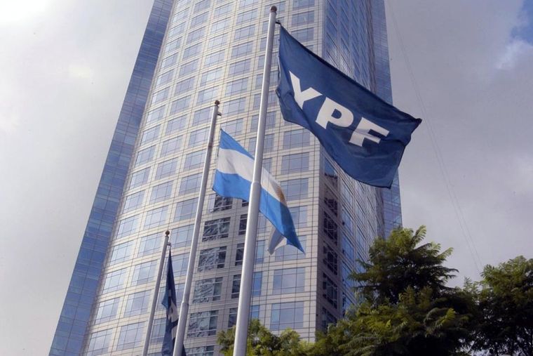 YPF logró extender el plazo para el canje de bonos
