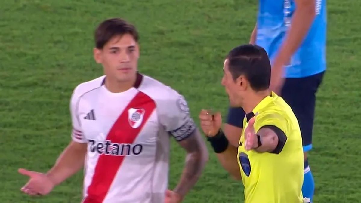 En vivo: River le gana 1-0 con Blooming en Bolivia y juega con diez por la prematura expulsión Martínez Quarta