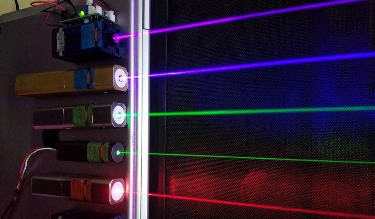 Láseres de estado sólido. Foto: Wikipedia.