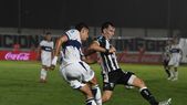 Gimnasia no puede con su homónimo de La Plata y cae en el Legrotaglie. Gimnasia no puede con su homónimo de La Plata y cae en el Legrotaglie.