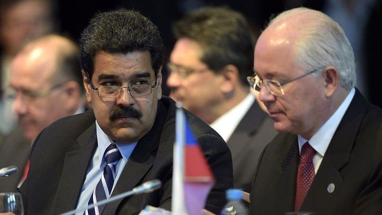 Ramírez acabó enfrentado a Nicolás Maduro y reclamado por las autoridades venezolanas.