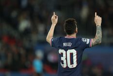 Messi fue clave para la victoria del PSG. Foto: @InvictosSomos