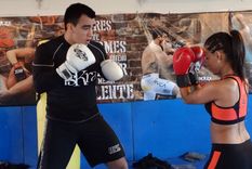 Una escuela de artes marciales planeó una propuesta solidaria para mujeres y policías Foto: Facebook Rogelio Ortíz