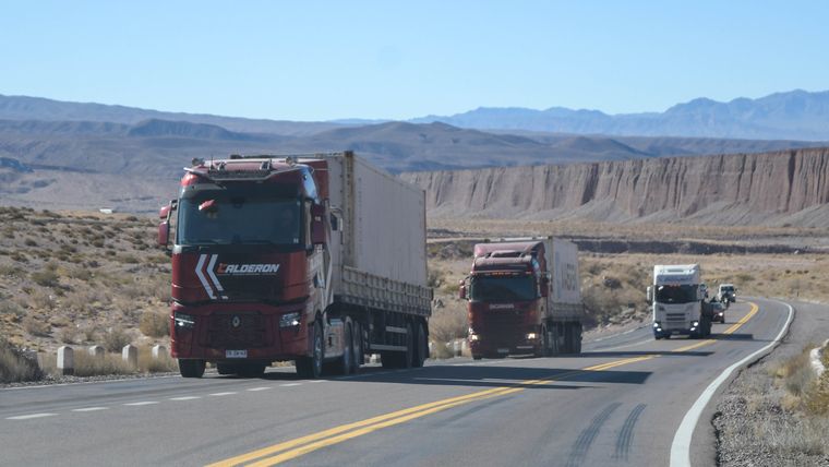 camiones ruta paso a chile uspallata (12).jpg