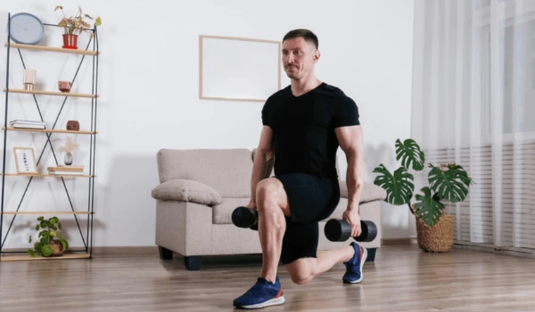 Esta rutina de ejercicios es clave para fortalecer los glúteos y trabajar el equilibrio. Foto: Shutterstock