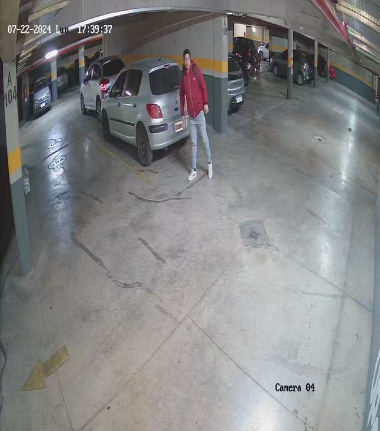 El sospechoso, captado por las cámaras Foto: gentileza