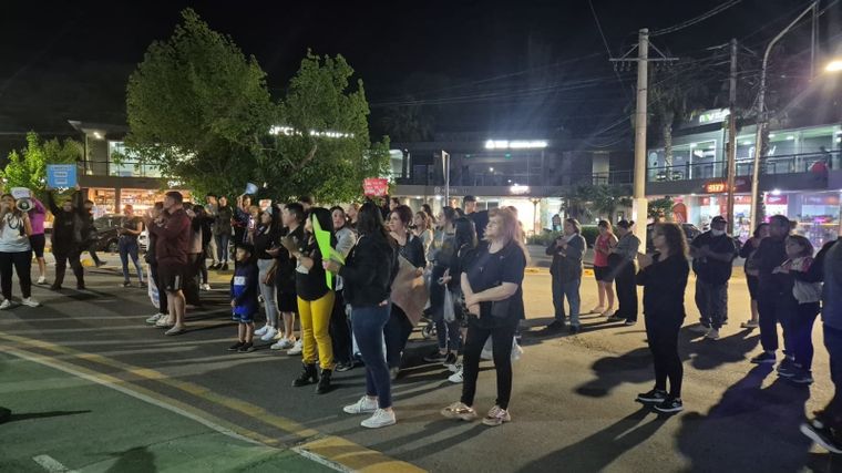 La marcha tuvo lugar este miércoles por la noche en Luján.&nbsp;