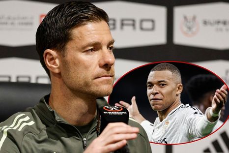 Xabi Alonso habló con cautela sobre Mbappé (viajó a Yeda pero está entre algodones) antes de la final con Barcelona. Xabi Alonso habló con cautela sobre Mbappé (viajó a Yeda pero está entre algodones) antes de la final con Barcelona.