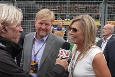 El rey Guillermo y la reina Máxima fueron entrevistados en la previa del Gran Premio de Países Bajos.