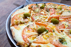 Cómo hacer pizza napolitana argentina