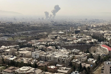 israel y ee.uu. lanzan ofensiva contra decenas de objetivos militares en iran israel y ee.uu. lanzan ofensiva contra decenas de objetivos militares en iran