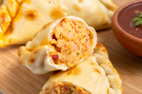 Seguí esta receta y prepará unas empanadas de pollo súper rellenas Seguí esta receta y prepará unas empanadas de pollo súper rellenas