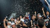 Gimnasia consiguió el ascenso a la Primera División del fútbol argentino. Gimnasia consiguió el ascenso a la Primera División del fútbol argentino.