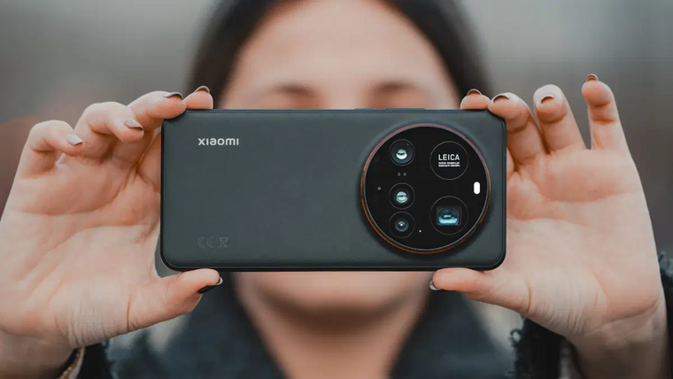 El diseño del Xiaomi 17 Ultra destacaría por su enorme módulo circular con óptica Leica. El diseño del Xiaomi 17 Ultra destacaría por su enorme módulo circular con óptica Leica.