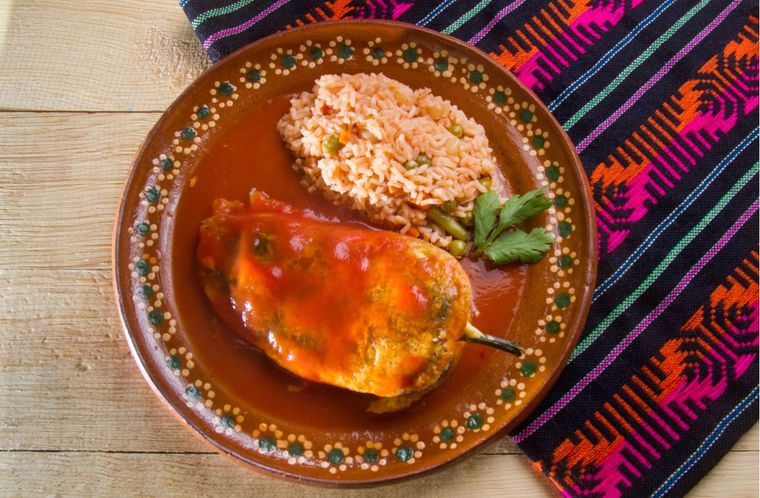 Chiles rellenos Una receta clásica para hacer en simples pasos Foto: Shutterstock