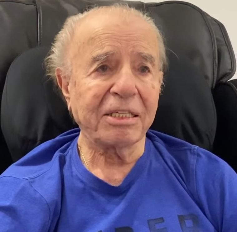 Carlos Menem pasaba la cuarentena en Buenos Aires, hasta que fue internado.