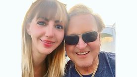Carlos Villagrán junto a su hija Vanesa. Foto: Instagram