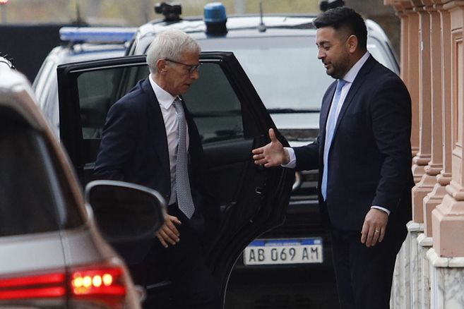 Mariano Cúneo Libarona le presentó su renuncia a Javier Milei y dejó de ser el ministro de Justicia.