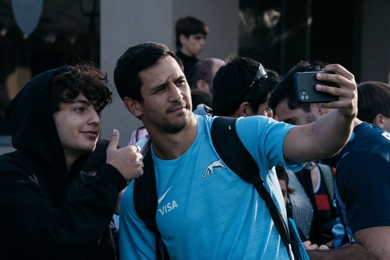 Un buen número de turistas se acercó hasta la provincia para presenciar el encuentro Foto: Twitter @lospumas