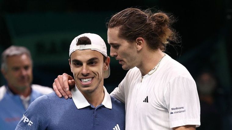 Zverev reconoció a Cerúndolo tras ganarle en el mano a mano por la Copa Davis.