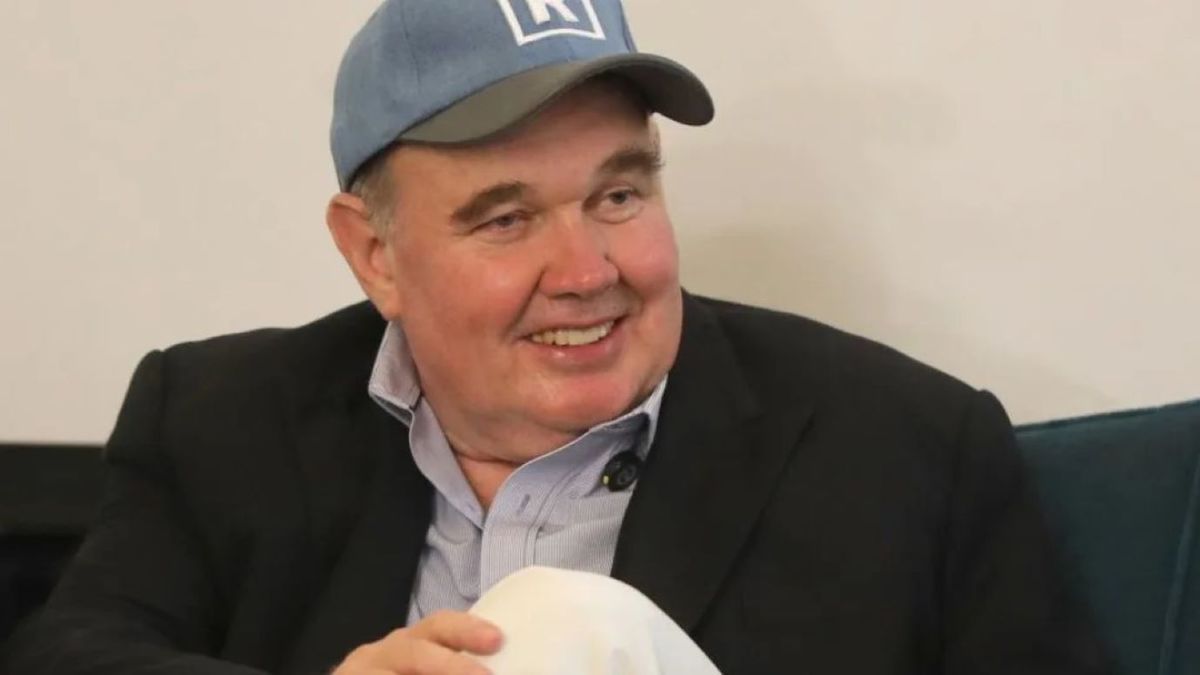 Elecciones muy ajustadas en Perú: López Aliaga lidera y le sigue Keiko Fujimori