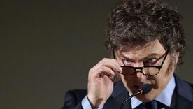 El Gobierno nacional decidió endurecer las condiciones de emisión y colocación de obligaciones negociales y pagarés bursátiles después de que Surcos anunciara la cesación de pagos Foto: EFE